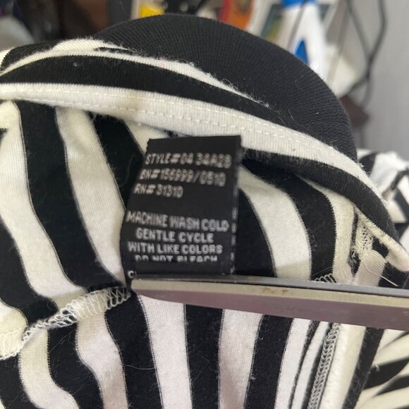 AB Studio Size Medium Black & White Striped Cowl Neck Tunic Top - Picture 8 of 9